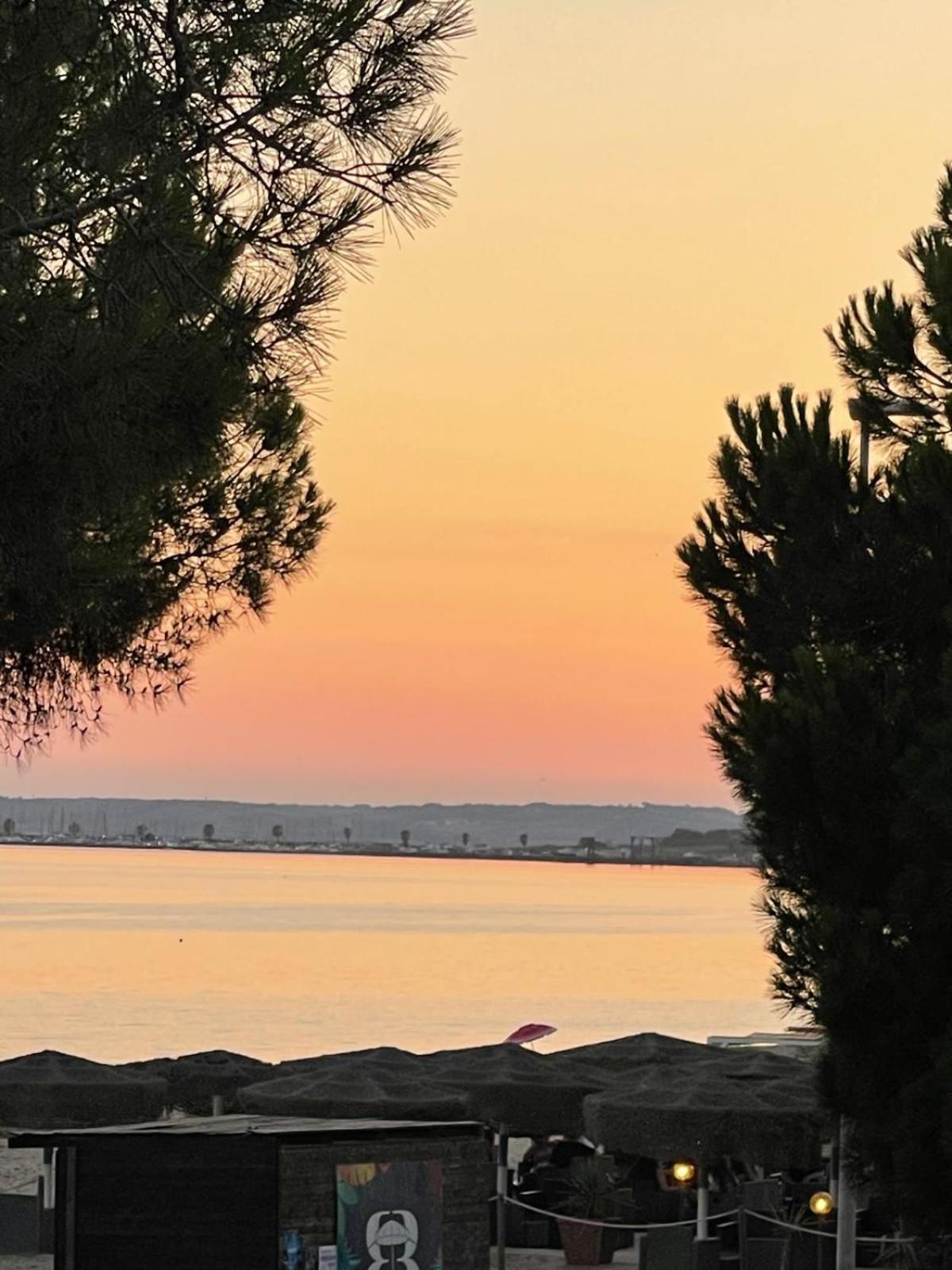 La Terrazza Sul Mare Apartman Torre Grande Kültér fotó